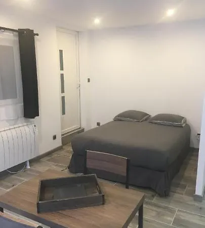 Studio Plain Pied Avec Terrasse Couverte 20M Wifi Et Smart Tv Hérin Exterior photo