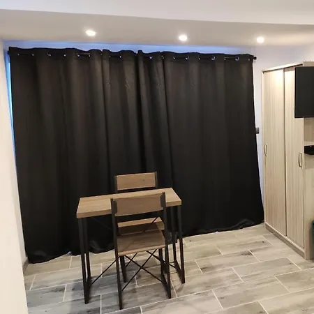 Studio Plain Pied Avec Terrasse Couverte 20M Wifi Et Smart Tv Hérin Exterior photo